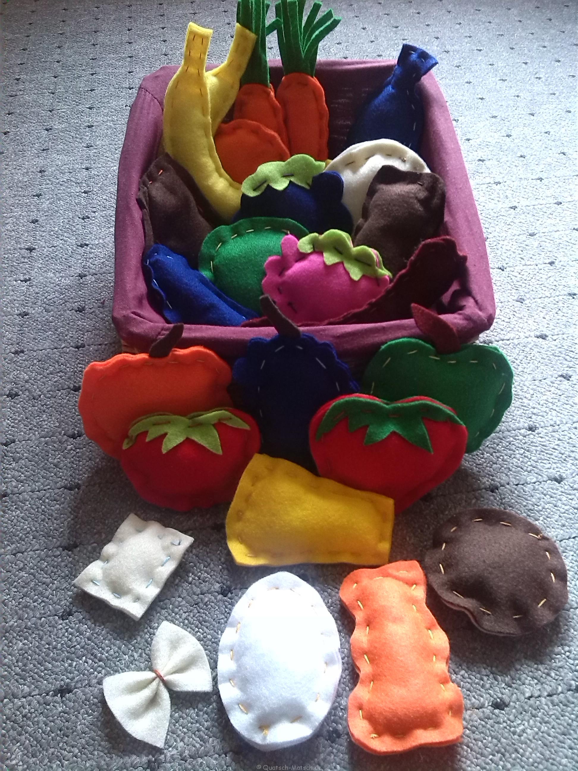 Zubehör für Kinderküche und Kaufmannsladen selber basteln
