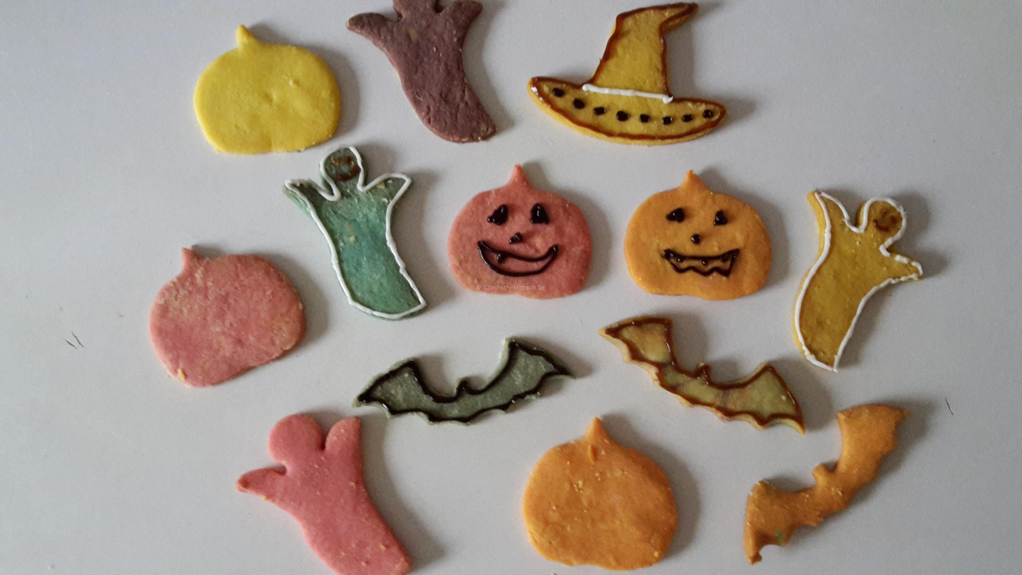 Bunte Halloweenkekse