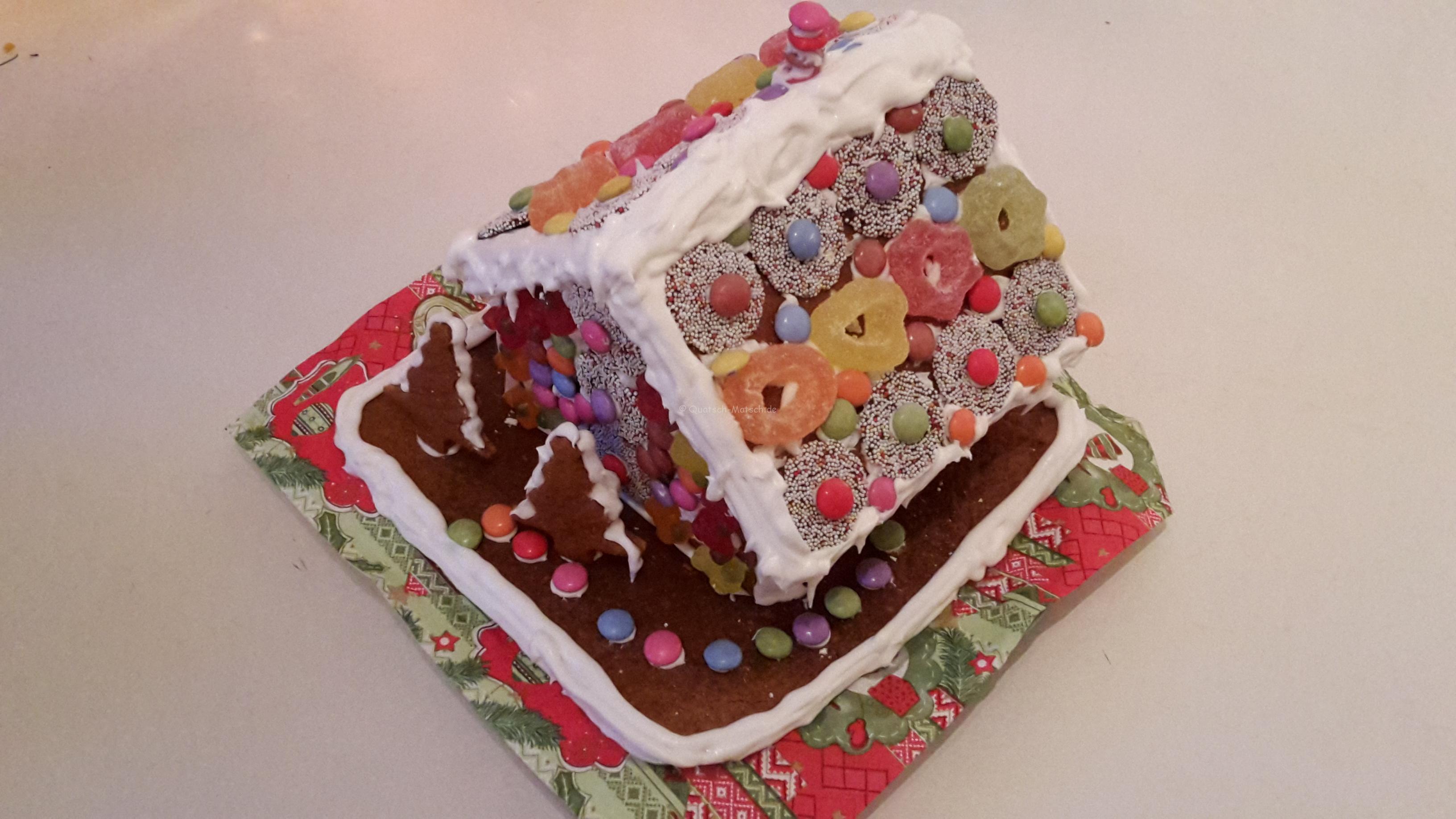 Ein Lebkuchenhaus selber machen – DIY