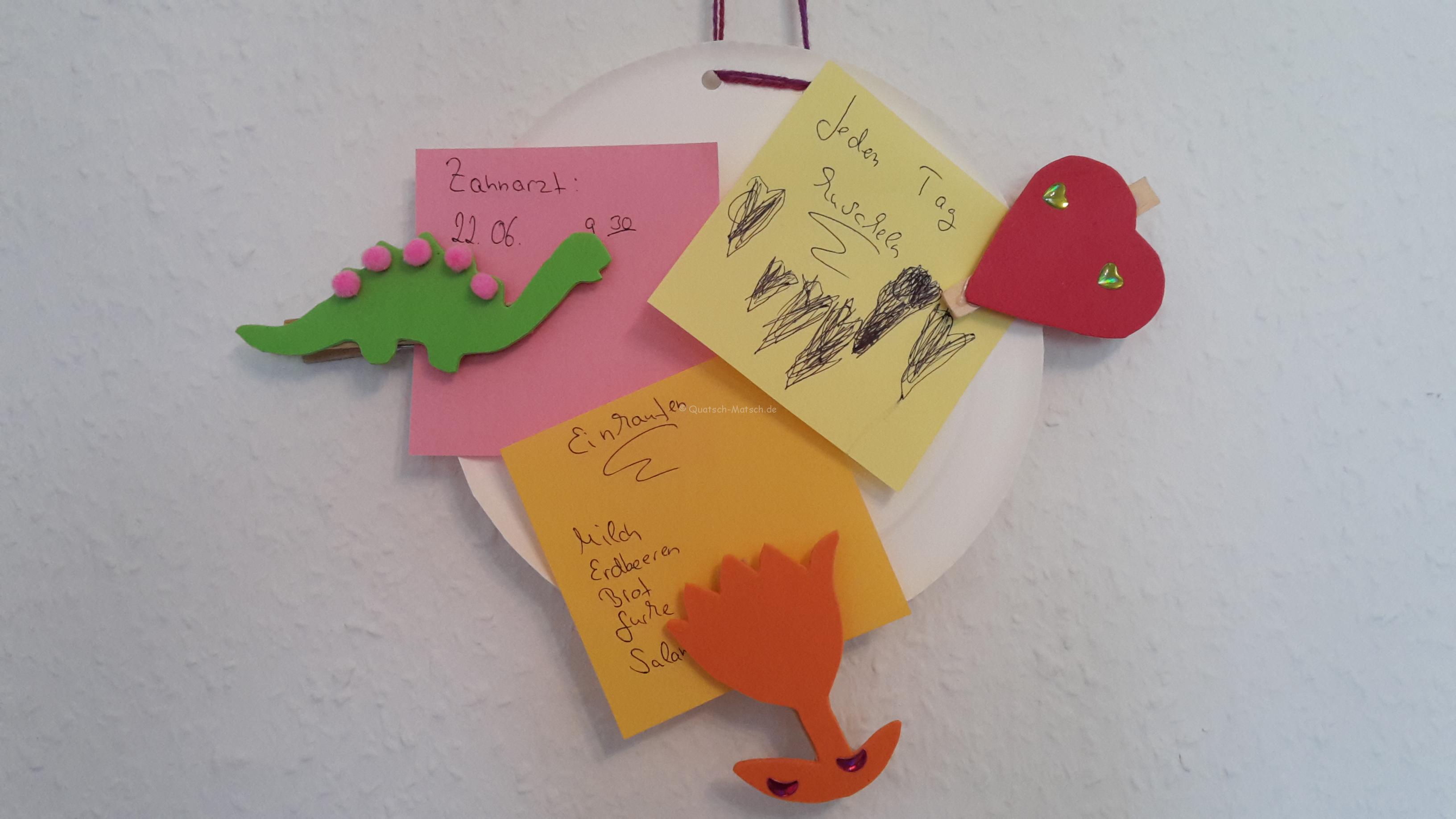 Memoboard mit Wäschklammern – DIY