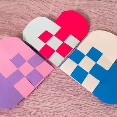 Flechteherzen aus Papier – Basteln mit Kindern